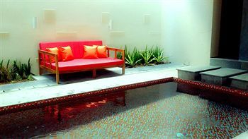Euphoria Hotel