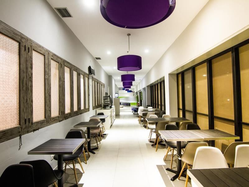 Urban Styles Hitz Kuta Hotel