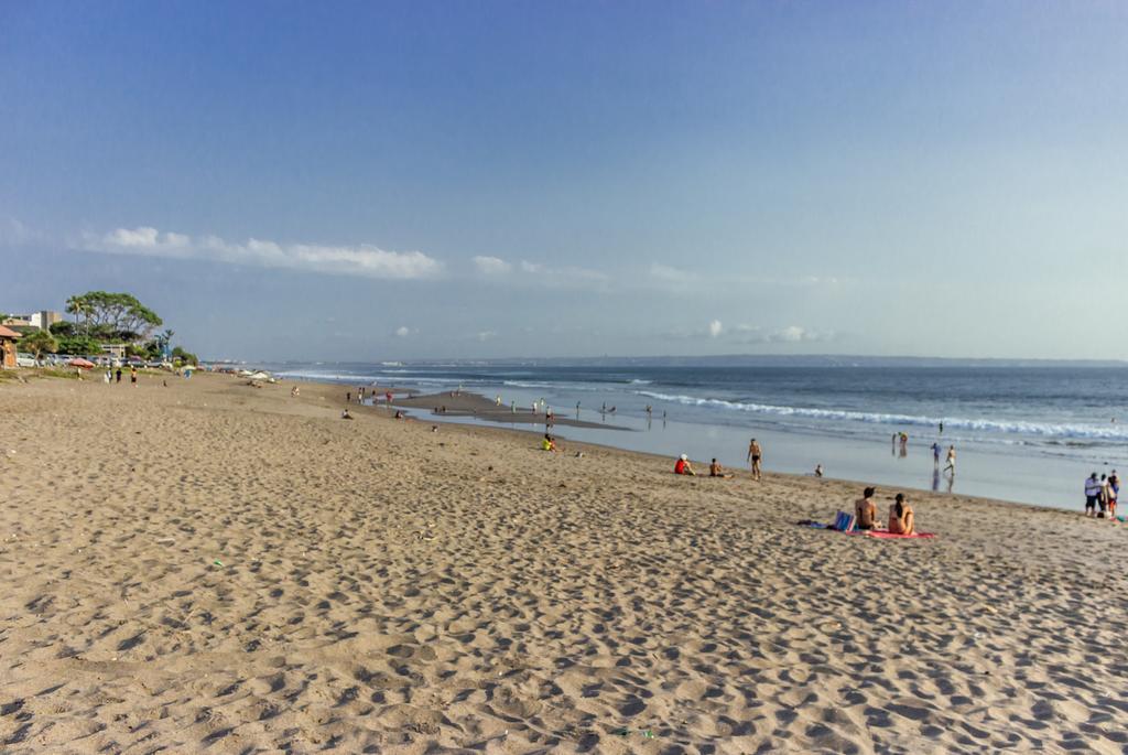 007 * Seminyak (Bali)