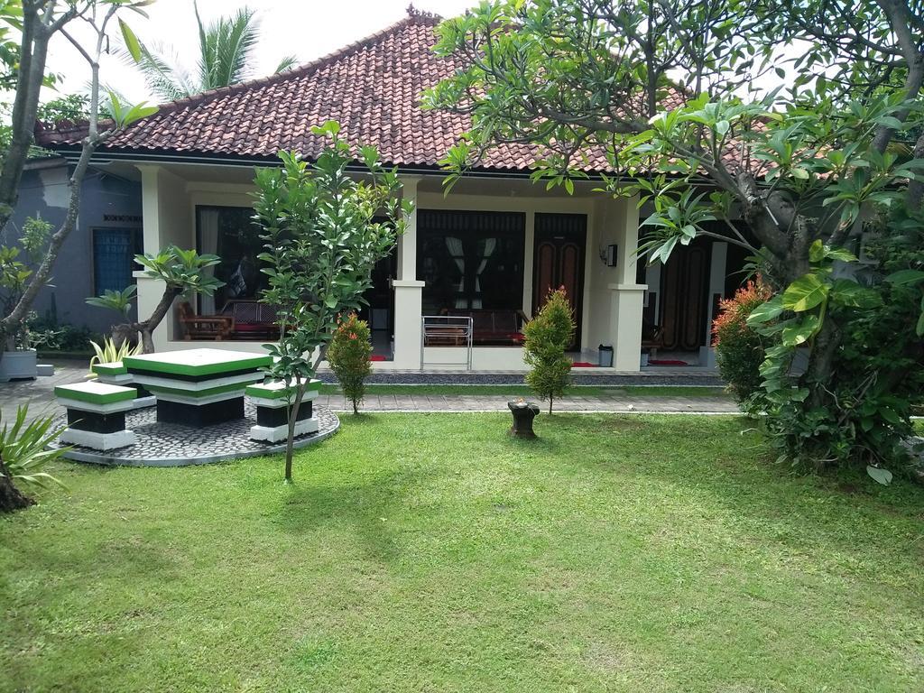 Puri Mandhara Wisma tamu Lovina (Bali)