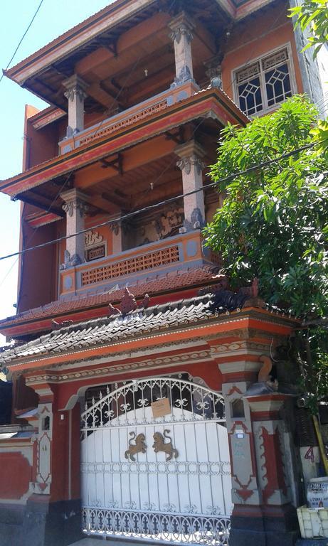Ratih Bali Asrama *