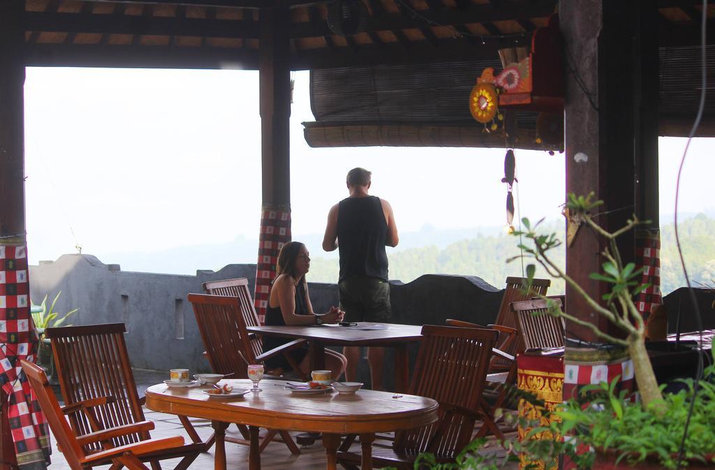 Guest house Adila Warung And *