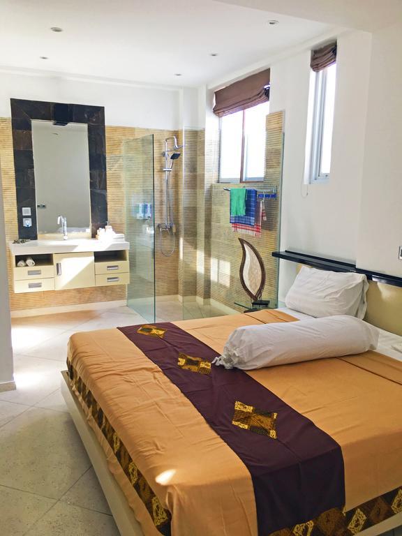 Flora Bali Apartemen Seminyak (Bali)