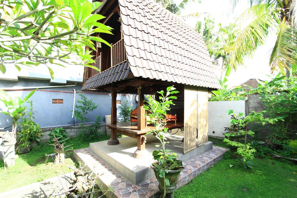 Ryanbagus Wisma tamu