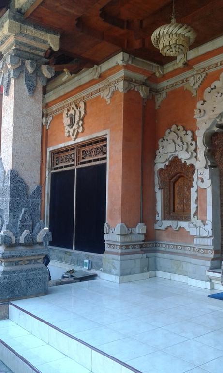 Ratih Bali Asrama Denpasar (Bali)