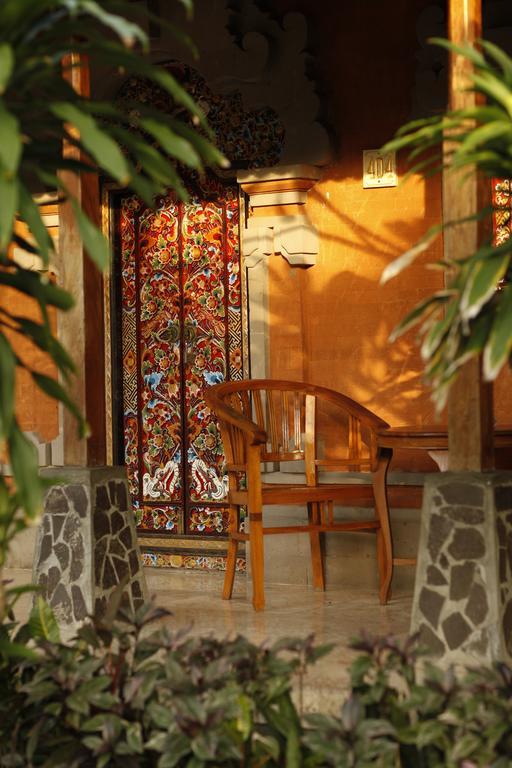 Ida Hotel