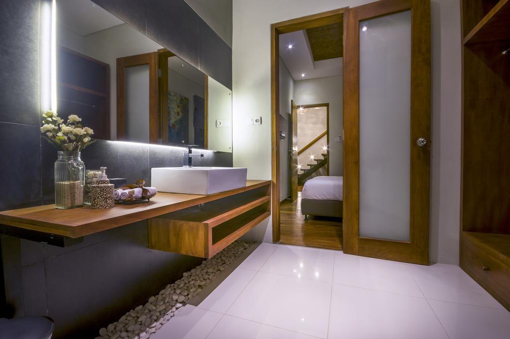 Elmina Bali * Uluwatu (Bali)