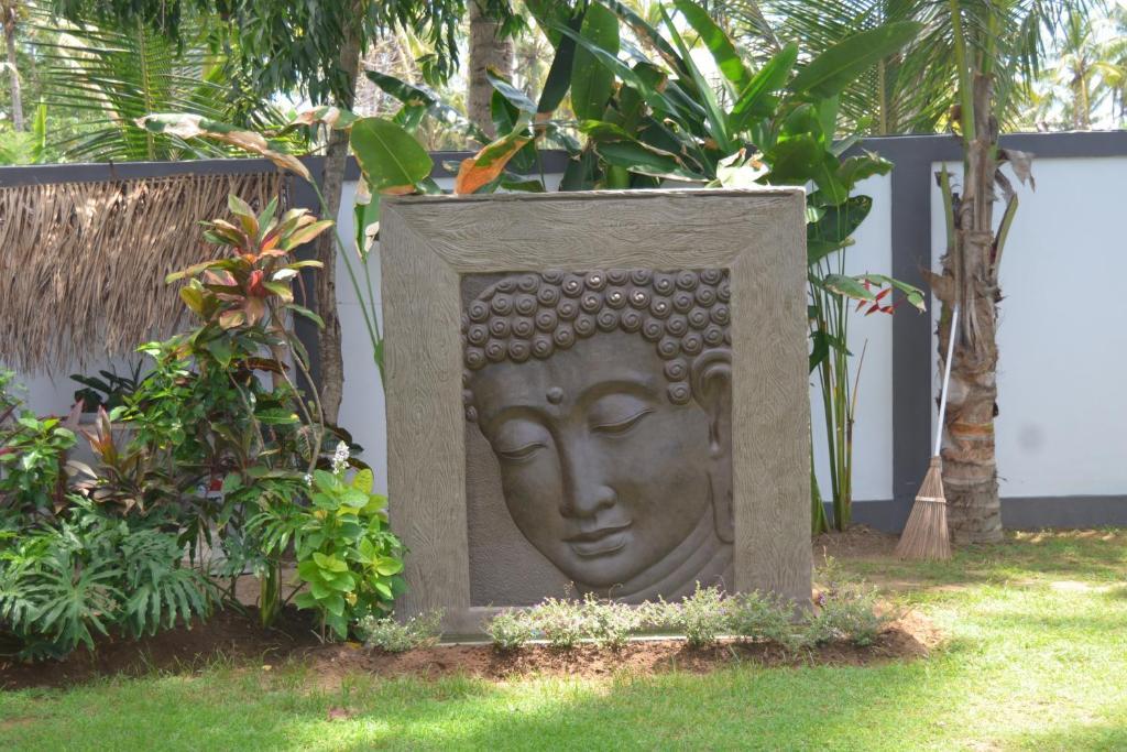 Beachfront Black Pearl Villa Padangbai (Bali)