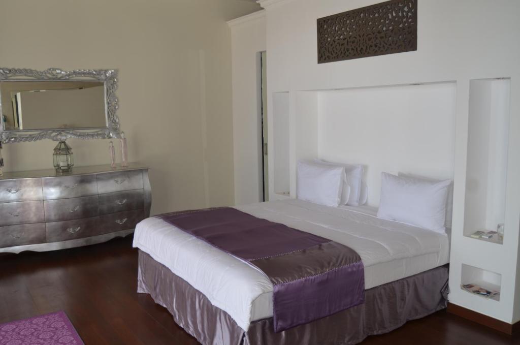Beachfront Black Pearl Villa Padangbai (Bali)