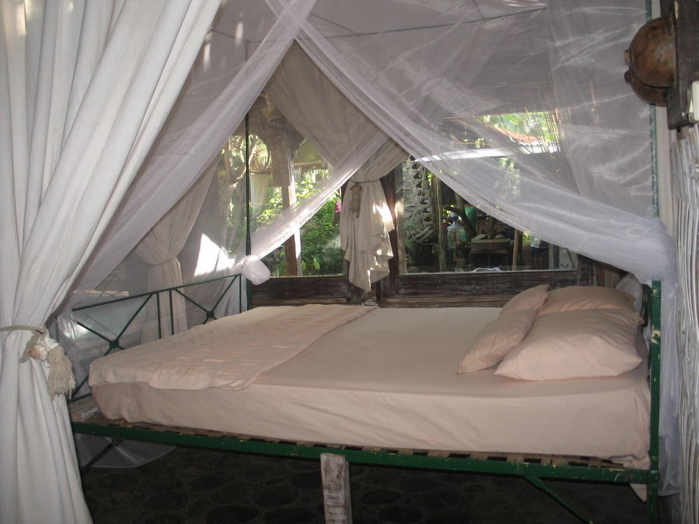 Santhiku & Tempat Tidur & Sarapan