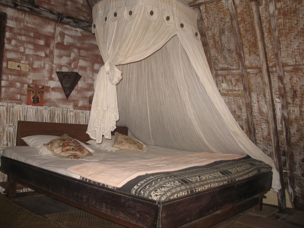 Santhiku & Tempat Tidur & Sarapan 2*