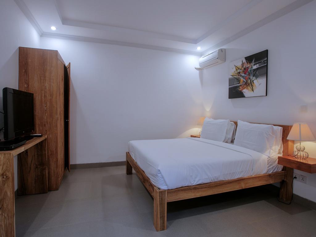 Bali Arta * Seminyak (Bali)