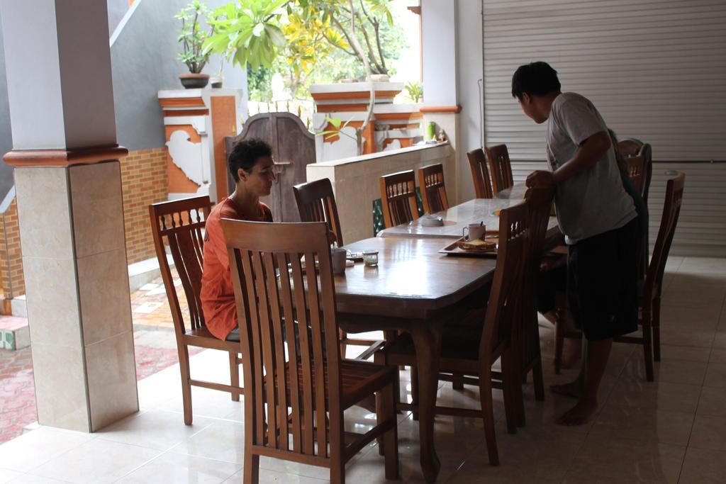 Inn Serangan Ii Padangbai (Bali)