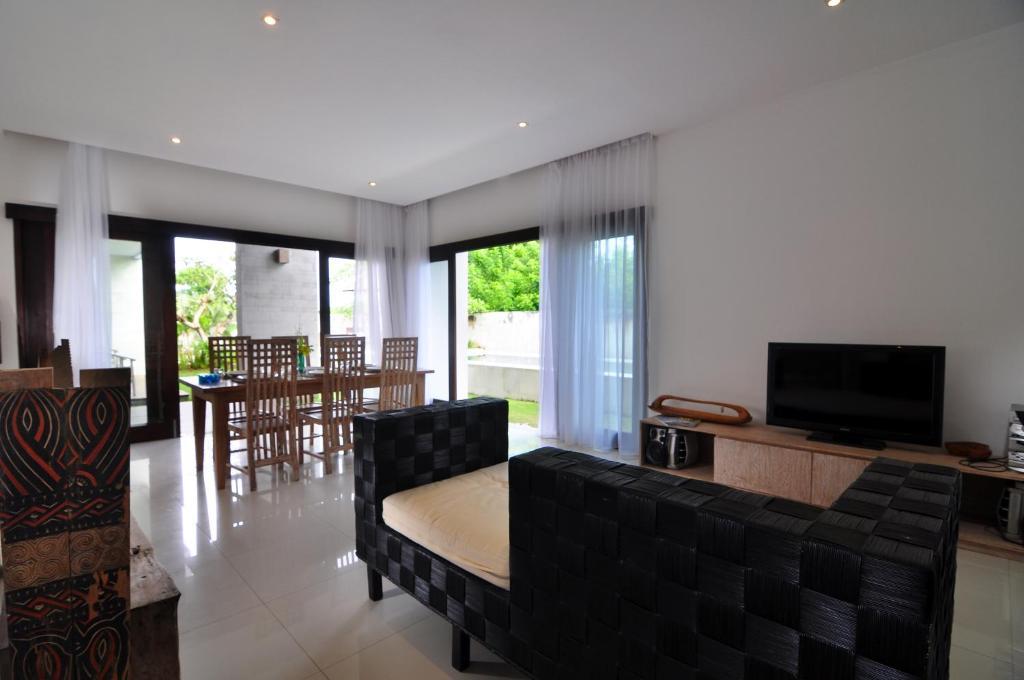 The Scene Estate Villa *