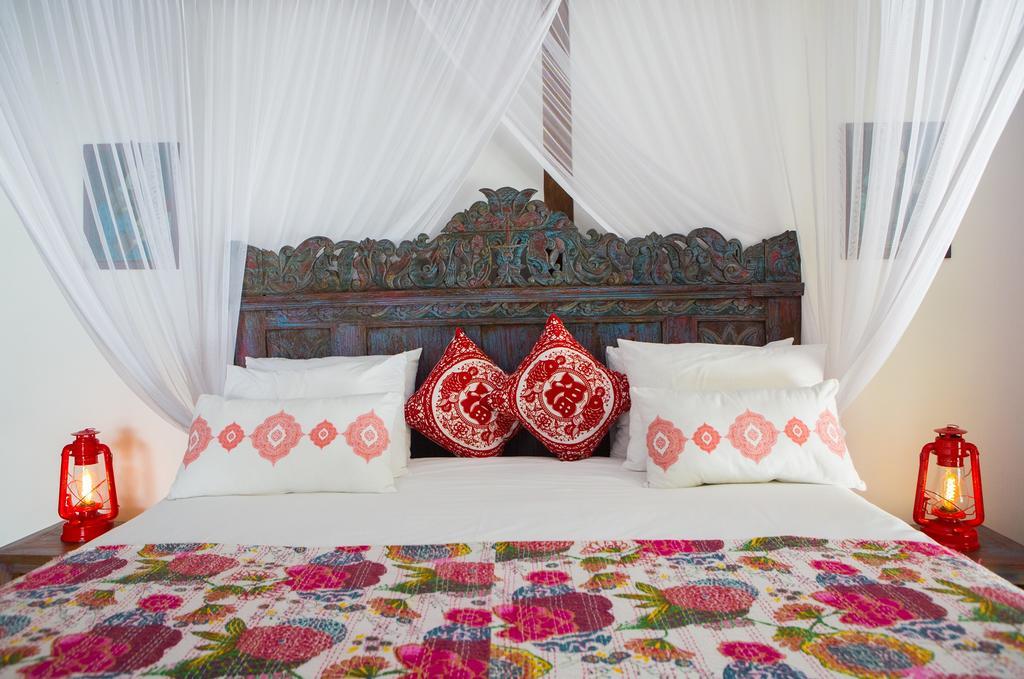 Lata Lovina (Bali)
