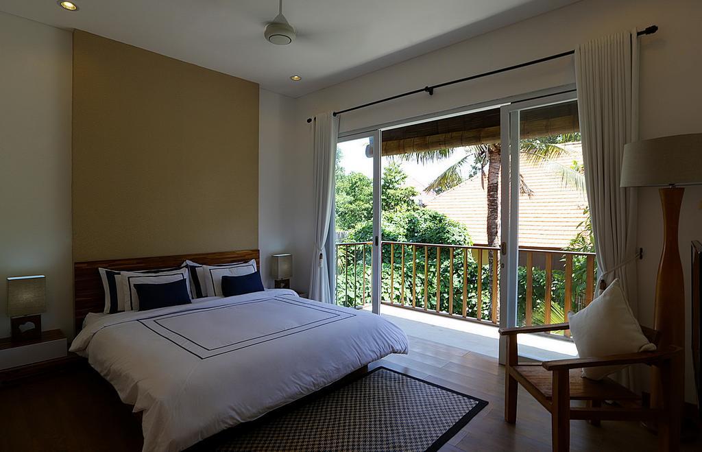 Villa Del Mar Beach Villas