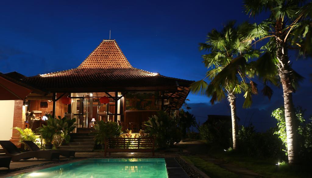 Wisma tamu Kampung 2*