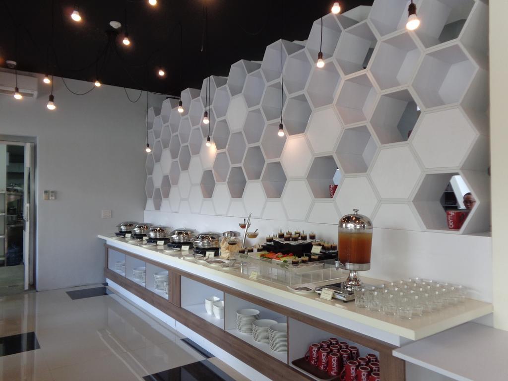 Hotel Berry Biz 3*