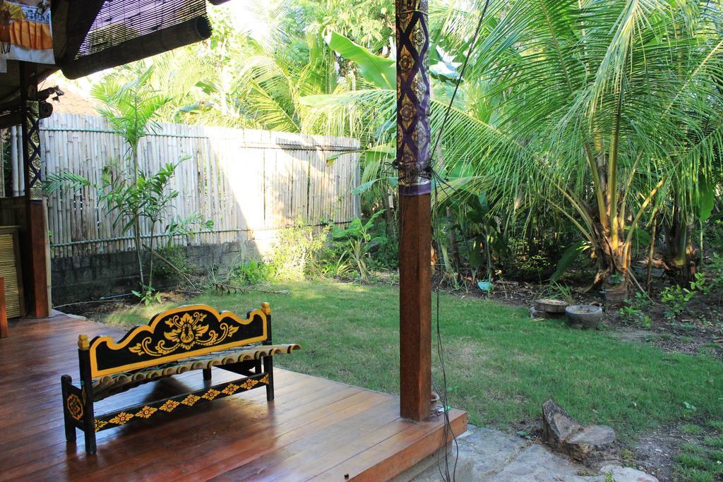 Toke Menjangan Guest house *
