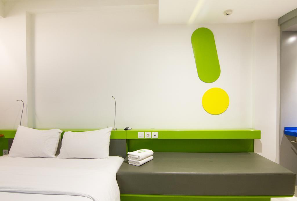 Urban Styles Hitz Kuta Hotel