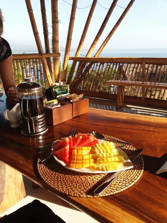 Guest house Pt Putra Momongan Menyelam Scuba 2*