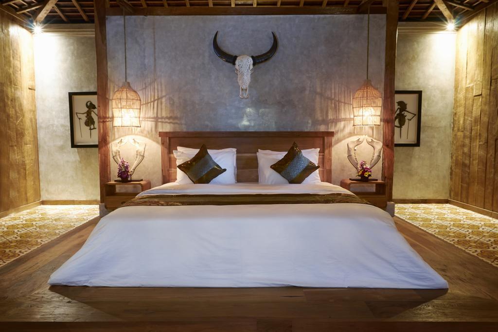 Villa Kubu Kayu *