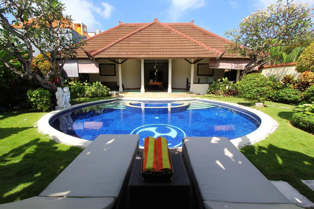 Villa Heliconia *