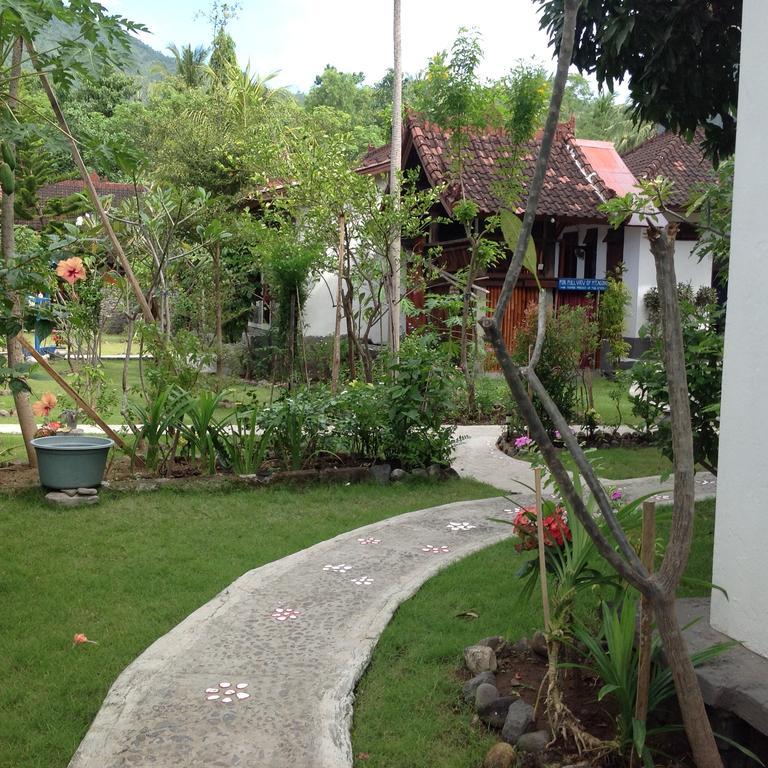 Lily Beach Amed (Bali)