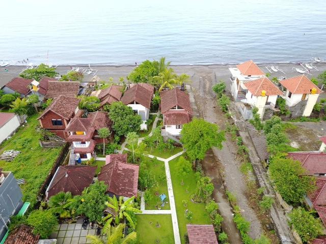 Lily Beach Amed (Bali)