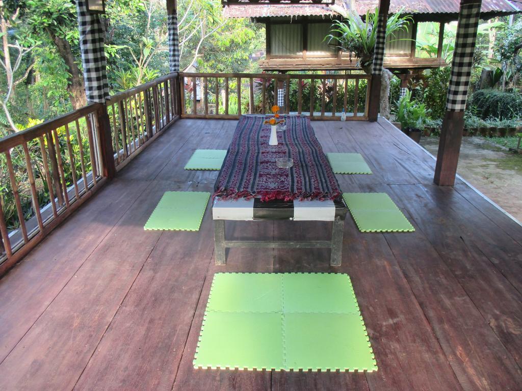 Homestay Esa Di Kubu Singaraja (Bali)