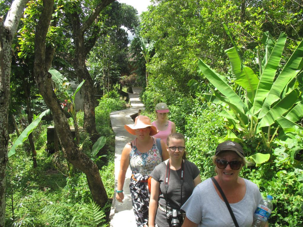 Esa Di Kubu Homestay Singaraja (Bali)