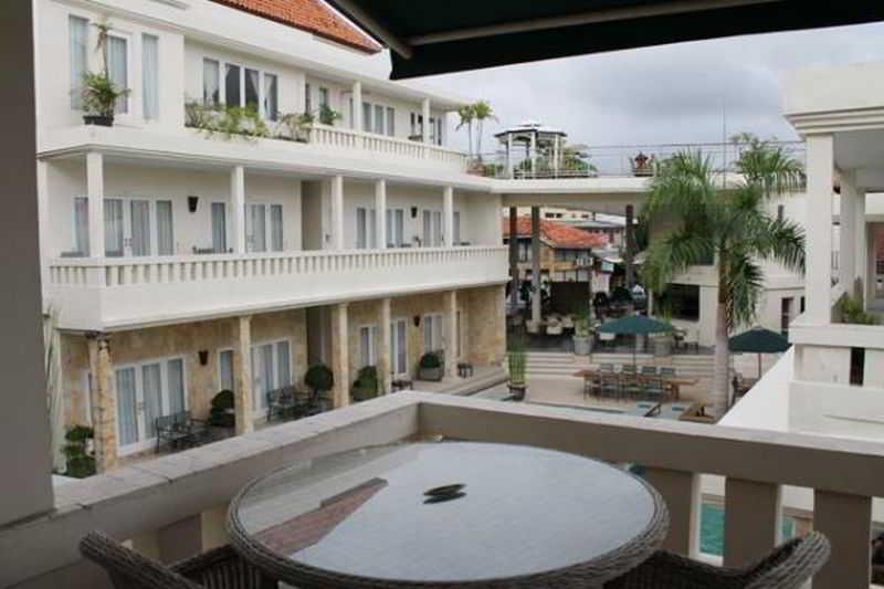 Bali Court & 3* Legian (Bali)