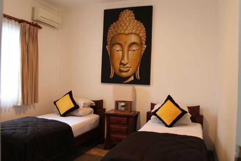 Bali Court & 3*
