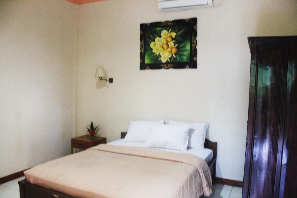 Taxa 2* Kuta (Bali)