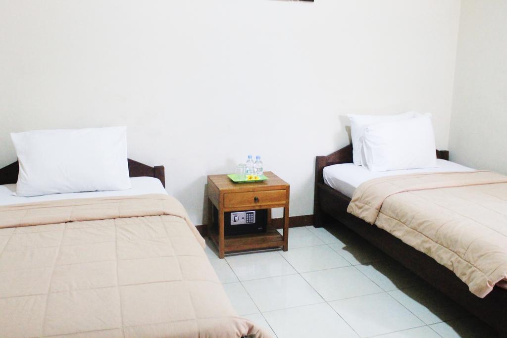 Taxa 2* Kuta (Bali)