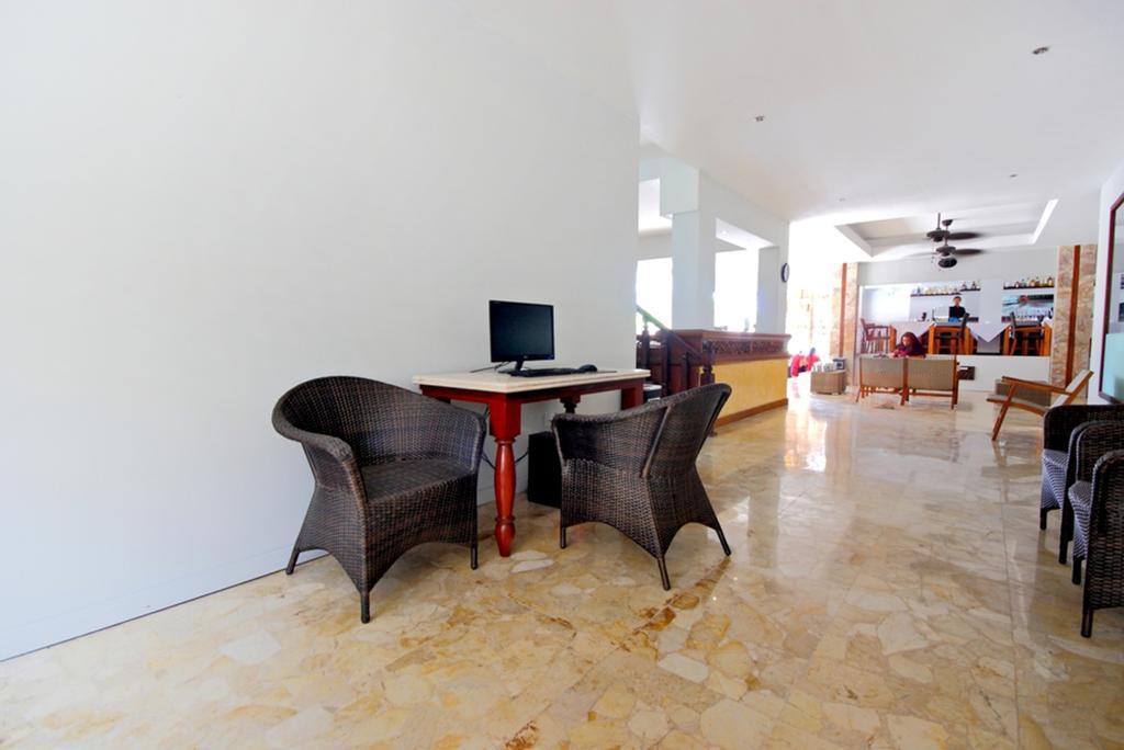 Kuta One Party Hotel