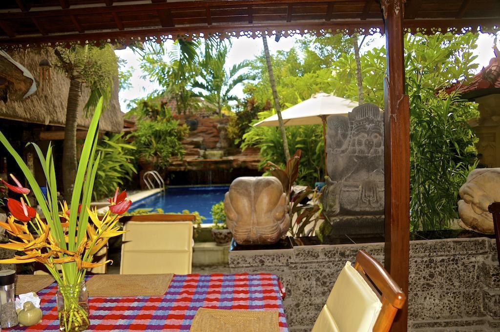 Aahh Bali Bed & Breakfast