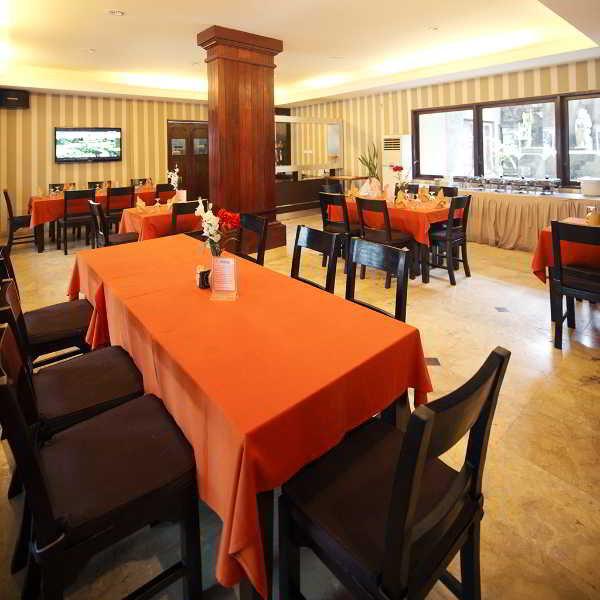 Hotel Urbanview Taman Suci Bali 3*