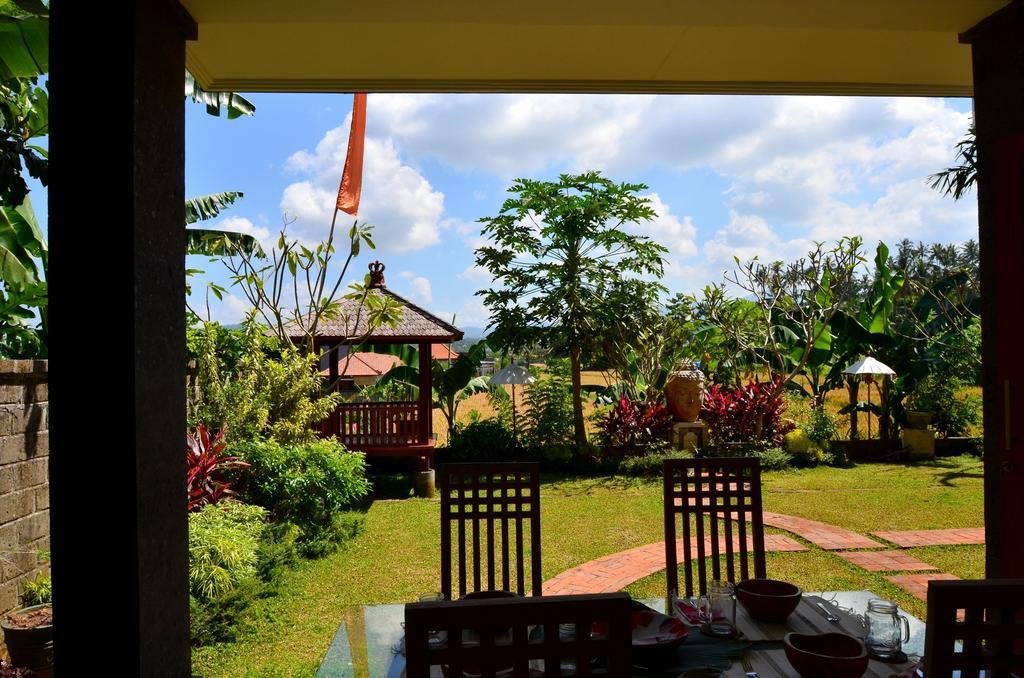 Santai Guest house 3*