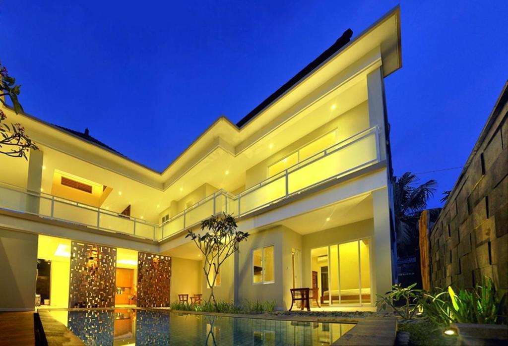 Oxy House Bali Hotel 2*