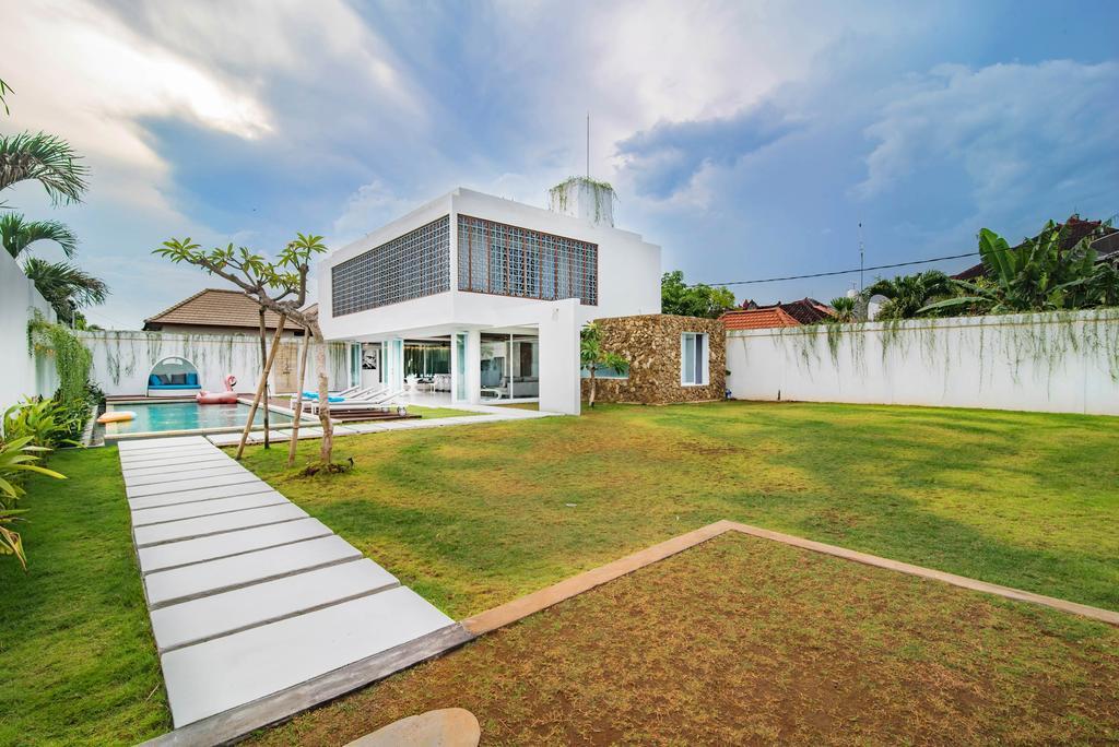 Kamag Seminyak (Bali)