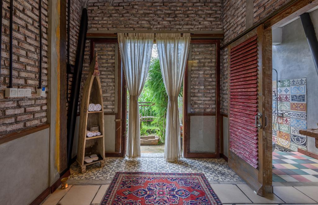 Taman Nauli Boutique