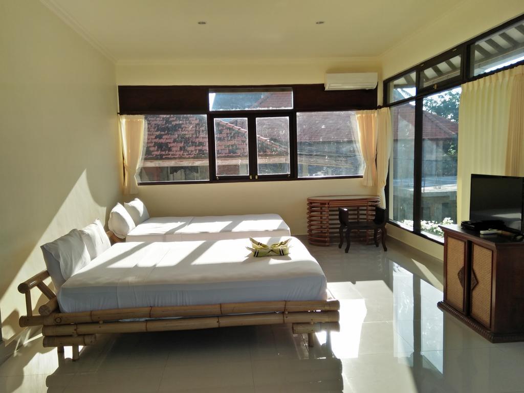 Puri Mandhara Wisma tamu Lovina (Bali)