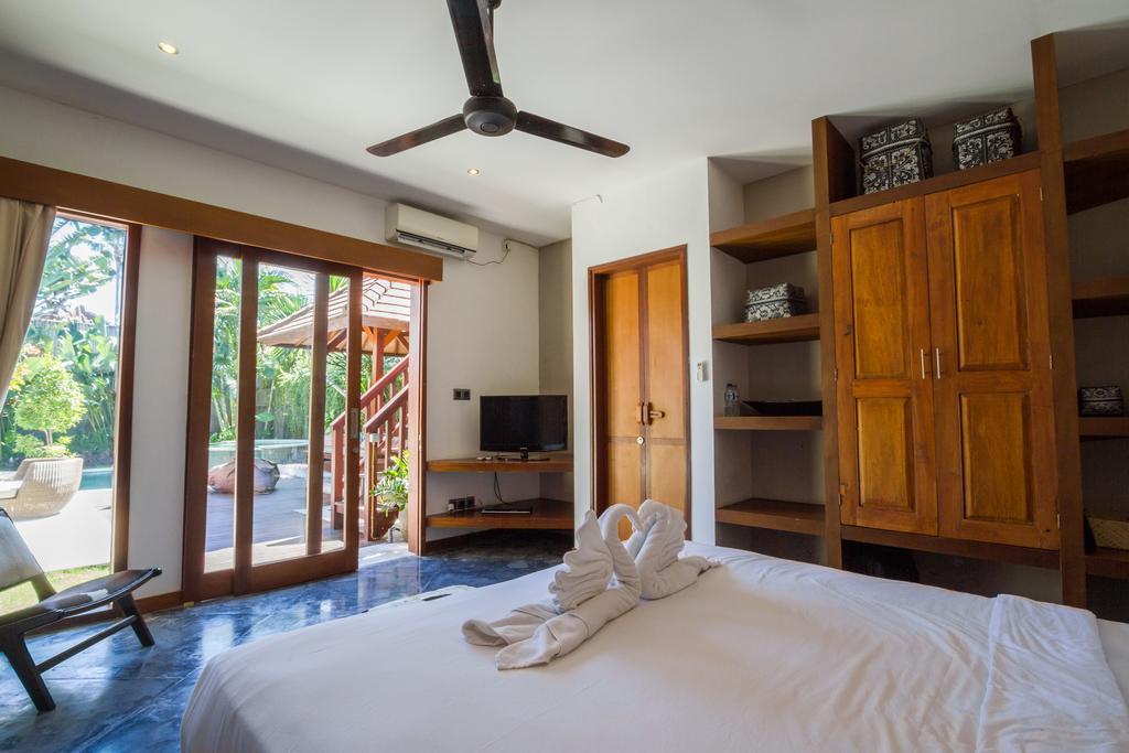 Villa Martine - Fantastic 5br - Perfect Location In Seminyak (Bali)