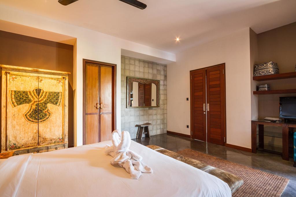 Martine - Fantastic 5br - Perfect Location In Villa Seminyak (Bali)