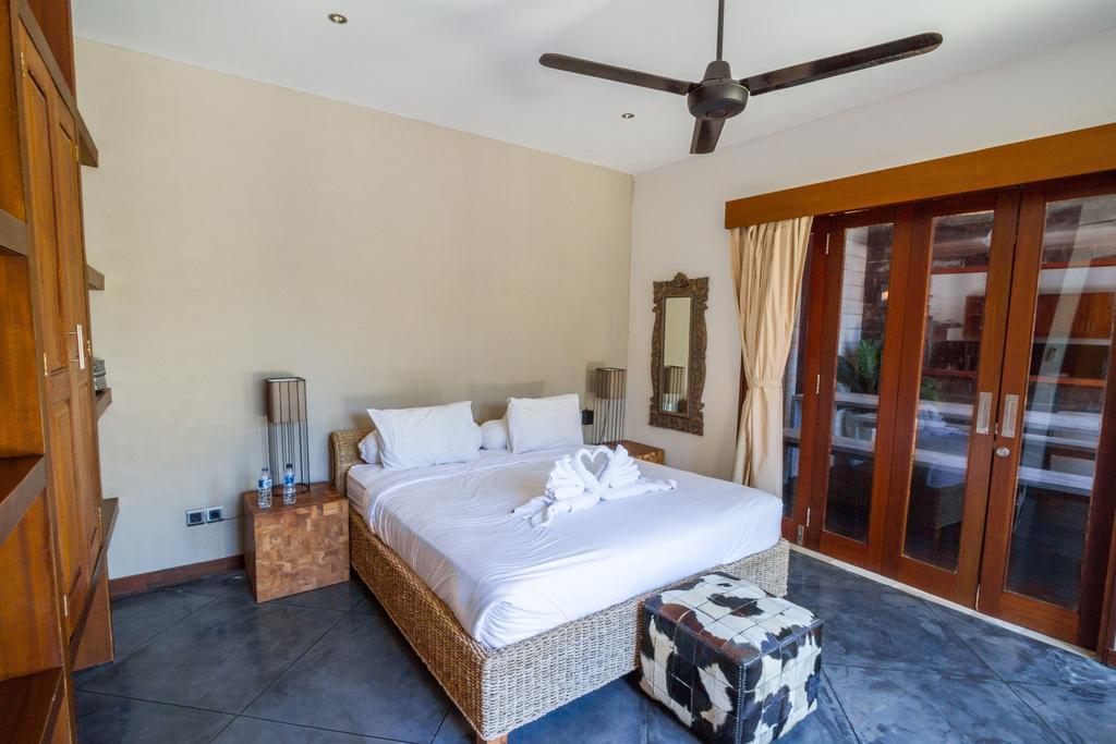 Villa Martine - Fantastic 5br - Perfect Location In Seminyak (Bali)