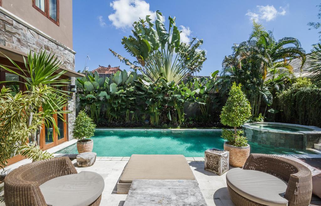 Martine - Fantastic 5br - Perfect Location In *