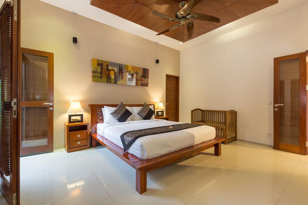 Green Mango Villa *