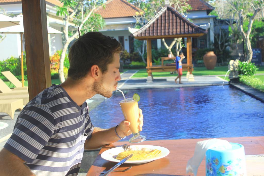 Homestay Wira & *