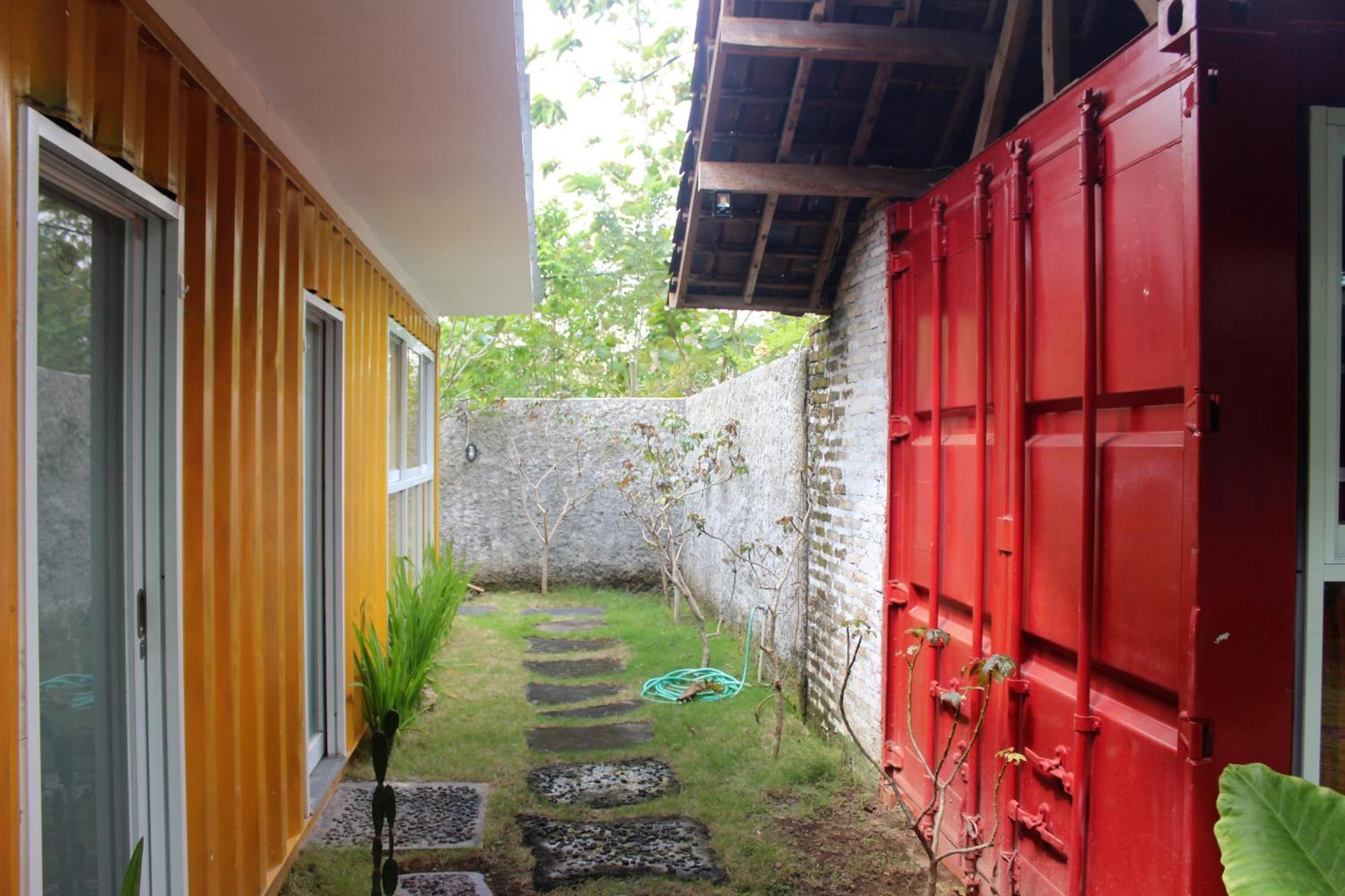 Kubu Container 2*